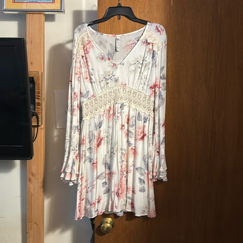 Floral long sleeve dress